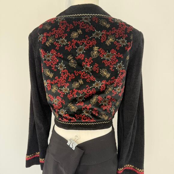 VINTAGE BLACK VELVETY JACKET WITH GOLD BUTTONS AND PAISLEY - Picture 3 of 7